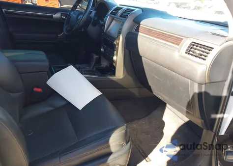 2017 Lexus Gx 460 z USA, uszkodzony, nr VIN JTJBM7FXXH5152535